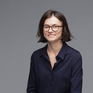 Professor Ewa Batyra