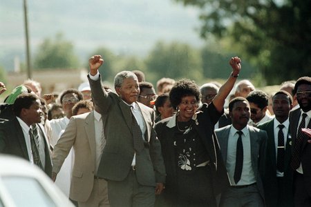 01 Mandela_Shutterstock_editorial_2611875a copy (1)
