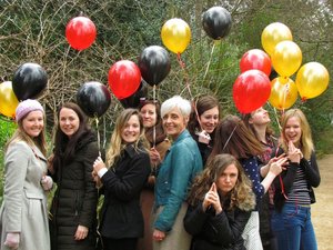 2000 Women launch