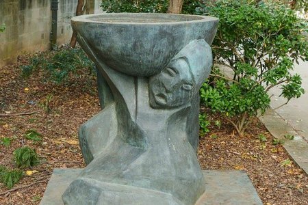Henri Gaudier-Bzreska Bird Bath.jpg