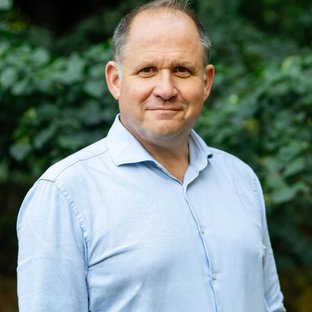 Henry Dimbleby MBE
