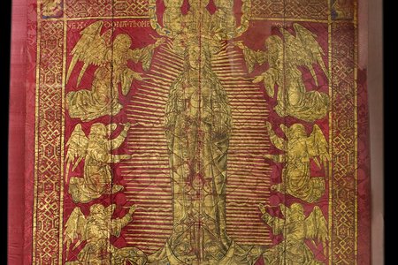 Laudian vestments