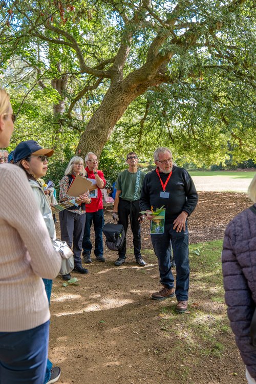 Lear garden tour