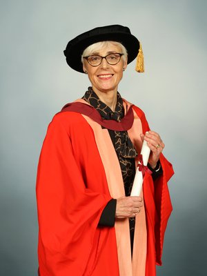 Maggie Snowling_Hon Degree Bristol_Feb19.jpg