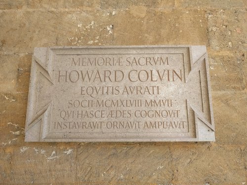 Memorial_plaque_to_Howard_Colvin,_St_John's_College_Oxford