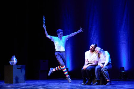 PRIMARY PLAYMAKER SHOWCASE 2025 - Herb Cuanalo, Kate Spencer & Daisy Ann Fletcher - OXFORD PLAYHOUSE - Photo GERAINT LEWIS