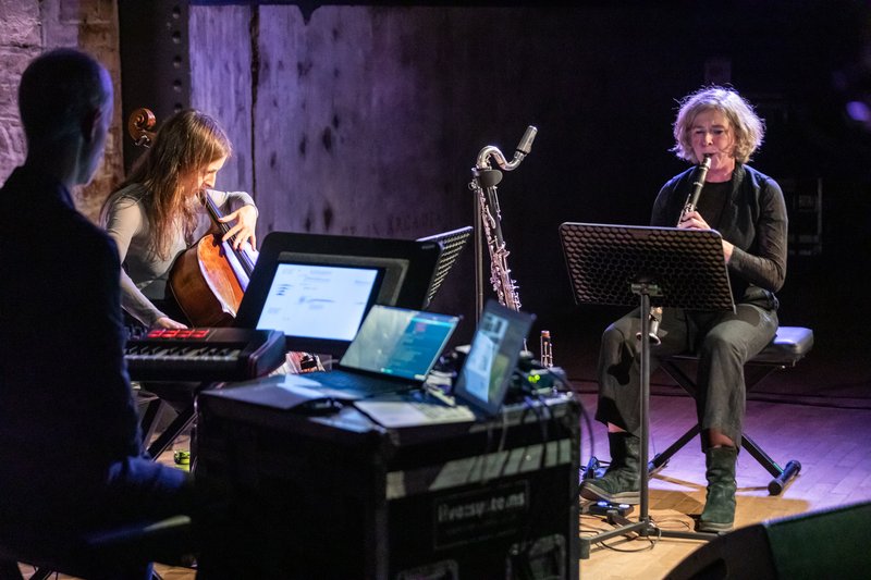 Plus_Minus_Knoop_Purton_Wright